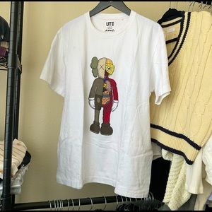 Uniqlo X KAWS shirt